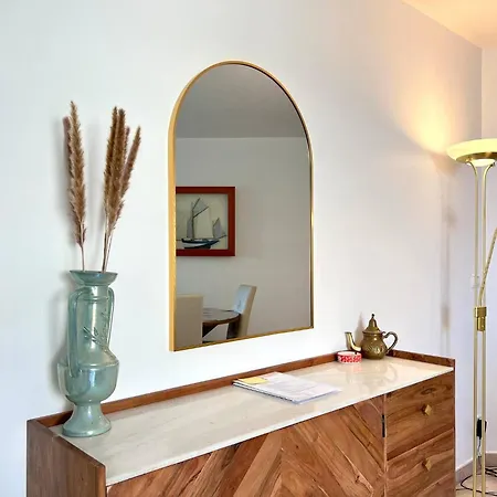 'le Victoria Beach' Vue Plein Centre, Spacieux Menton