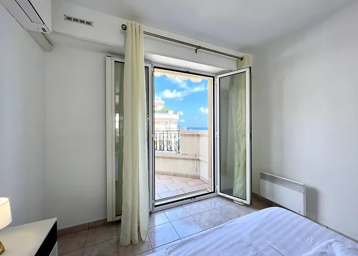 Apartment 'le Victoria Beach' Vue Plein Centre, Spacieux