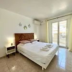 'le Victoria Beach' Vue Plein Centre, Spacieux Menton