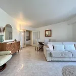 Apartment 'le Victoria Beach' Vue Plein Centre, Spacieux Menton