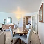 'le Victoria Beach' Vue Plein Centre, Spacieux Apartment Menton