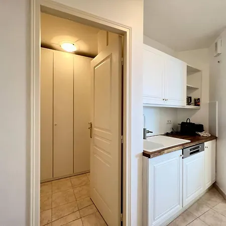 'le Victoria Beach' Vue Plein Centre, Spacieux Apartment Menton