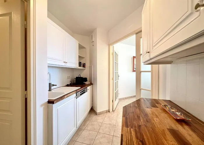 'le Victoria Beach' Vue Plein Centre, Spacieux * Menton